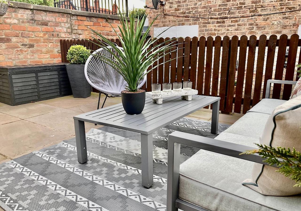 The Lodge Chester - Luxury Apartment For Two, With Free Parking! Hough Green 外观 照片