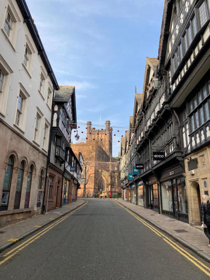 The Lodge Chester - Luxury Apartment For Two, With Free Parking! Hough Green 外观 照片